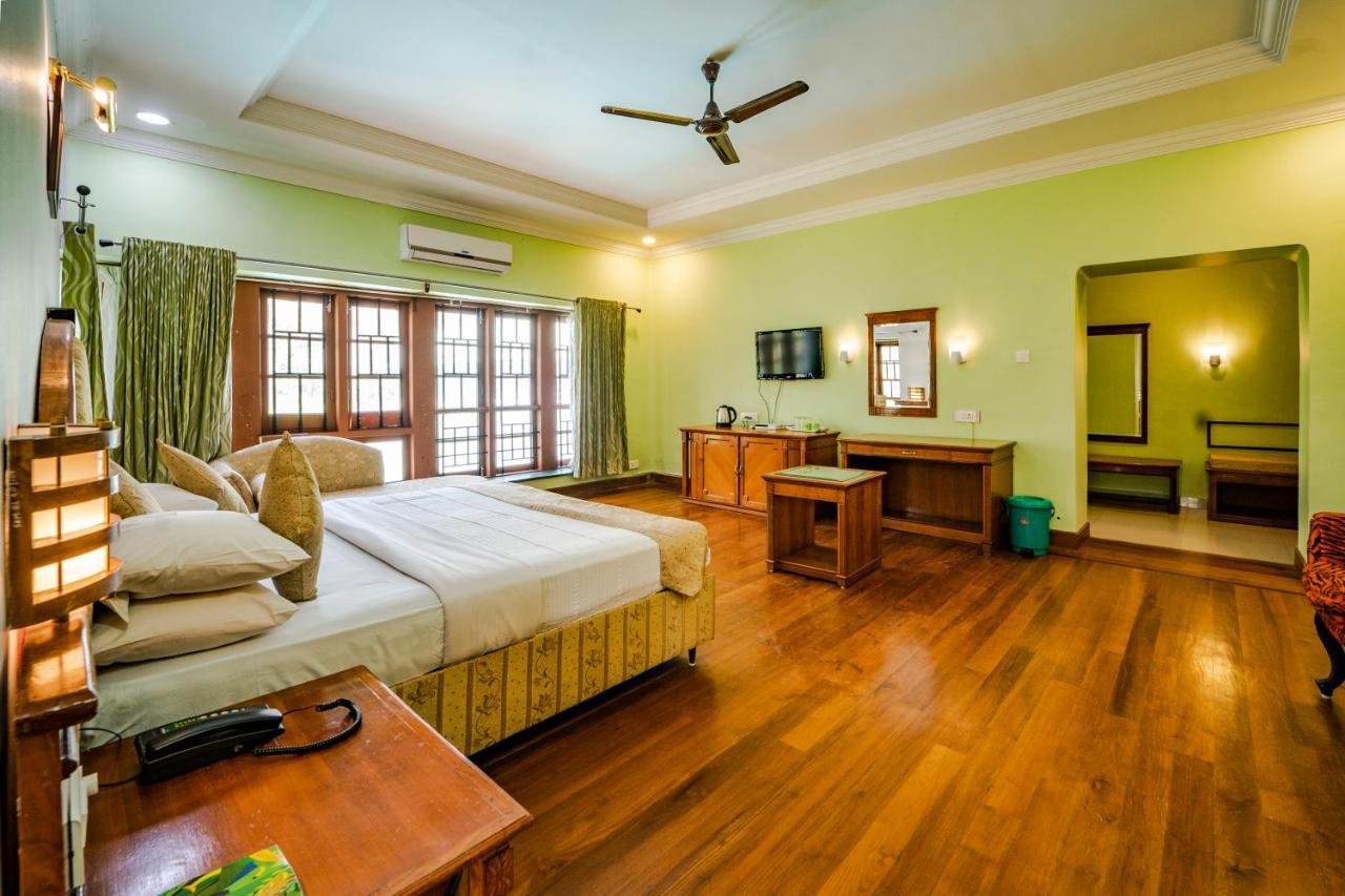 Aranya Nivas Hotell Thekkady Eksteriør bilde